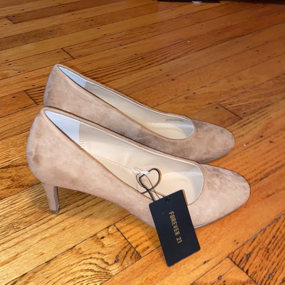 Faux suede pumps - Picture 2 of 3